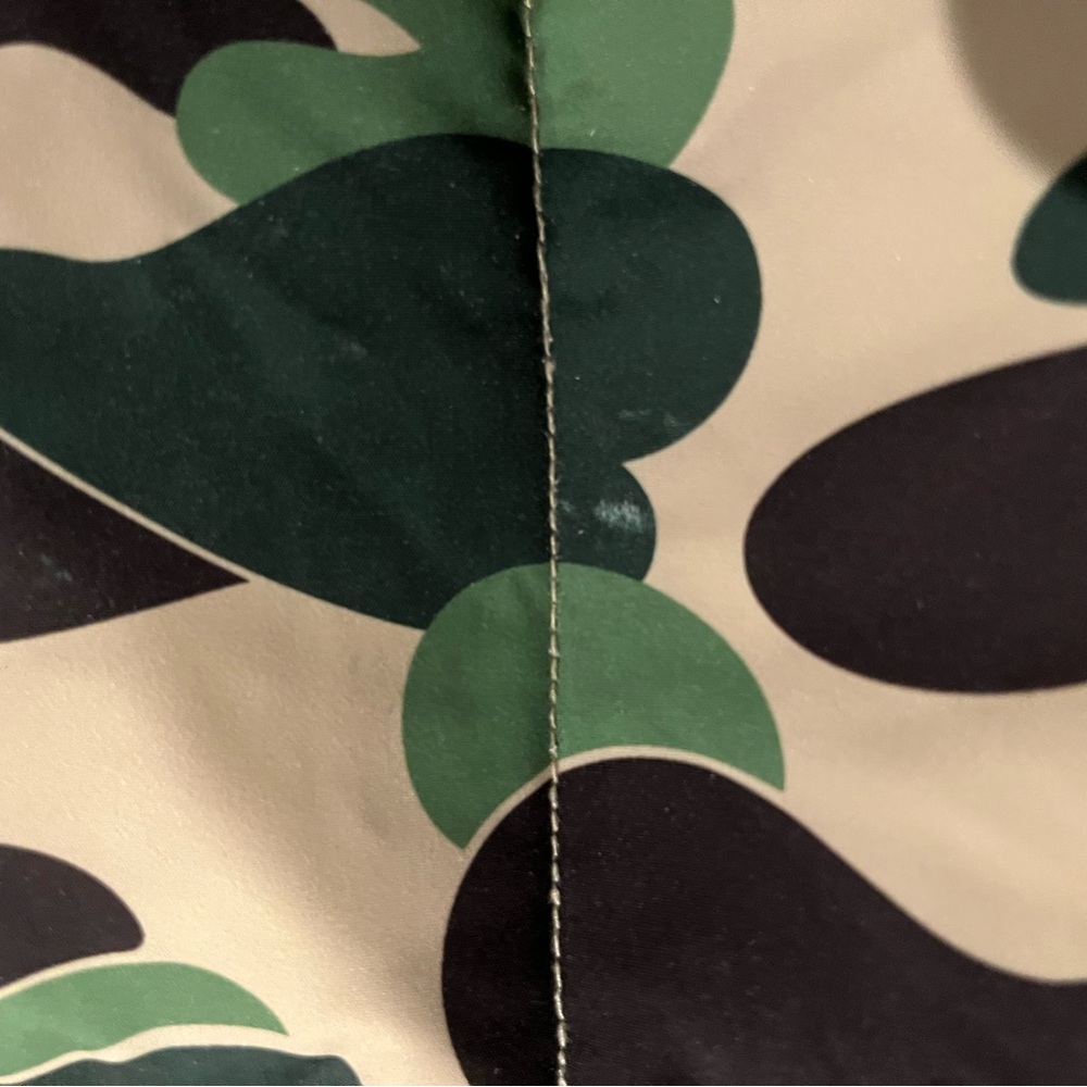 NWT BAPE A Bathing Ape Pocket Down Puffer Scarf Green Camo - Picture 8 of 8